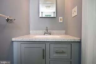 916 Beaverbank Cir, Baltimore, MD 21286 - Photo 25