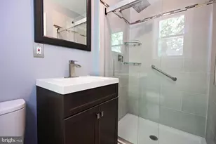 916 Beaverbank Cir, Baltimore, MD 21286 - Photo 13