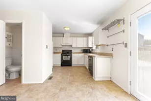 26 Clearlake Ct, Baltimore, MD 21234 - Photo 11