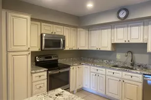 33 Stonehenge Cir, Pikesville, MD 21208 - Photo 5