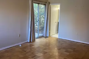 33 Stonehenge Cir, Pikesville, MD 21208 - Photo 15