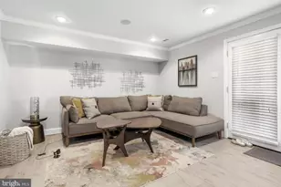98 Courtland Woods Cir, Pikesville, MD 21208 - Photo 17