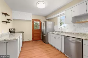 1236 Oakland Terrace Rd, Baltimore, MD 21227 - Photo 13