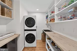 401 Allview Ct, Catonsville, MD 21228 - Photo 23