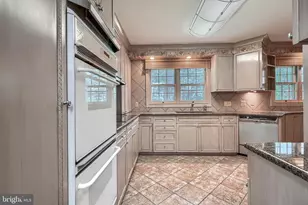 2 Kenmont Ct, Owings Mills, MD 21117 - Photo 25