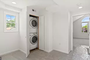 646 Rockaway Beach Ave, Baltimore, MD 21221 - Photo 35