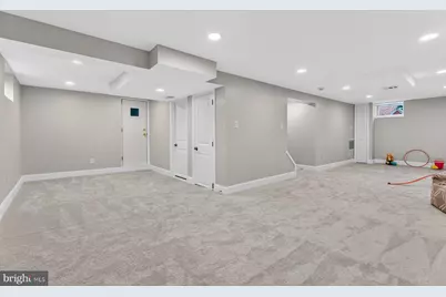 409 Oak Court, Baltimore, MD 21228 - Photo 29