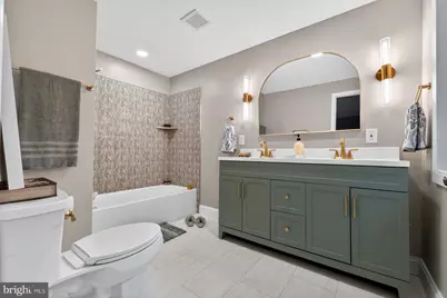 409 Oak Court, Baltimore, MD 21228 - Photo 19