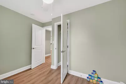 409 Oak Court, Baltimore, MD 21228 - Photo 9