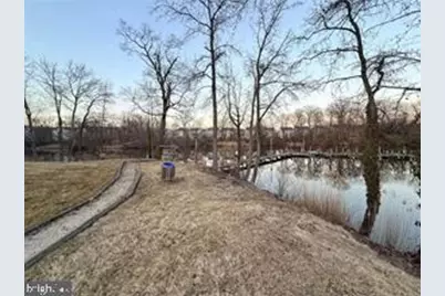 146 Marine Oaks Drive, Essex, MD 21221 - Photo 15