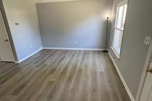 146 Marine Oaks Dr, Essex, MD 21221 - Photo 5