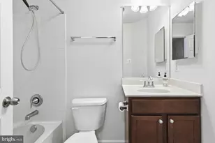8441 Stansbury Lake Dr, Baltimore, MD 21222 - Photo 49