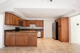 8724 Littlewood Rd, Baltimore, MD 21234 - Photo 3