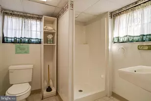 407 W Pennsylvania Ave, Towson, MD 21204 - Photo 55