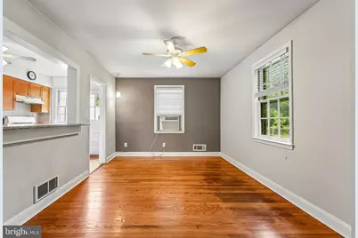 5512 Medwick Garth N, Baltimore, MD 21228 - Photo 11