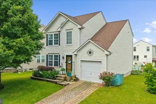 4527 Greencove Cir, Sparrows Point, MD 21219 - Photo 3