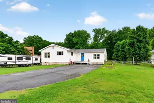 7541 Old Battle Grove Rd, Dundalk, MD 21222 - Photo 1