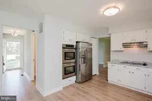 12221 Rohan Ct, Owings Mills, MD 21117 - Photo 7