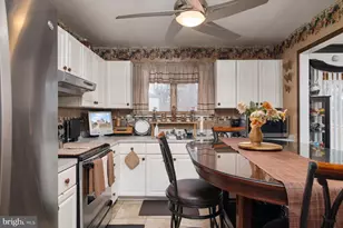 9639 Mendoza Rd, Randallstown, MD 21133 - Photo 11