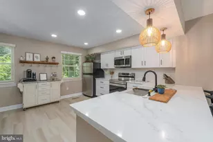 26 Golden Hill Ct, Catonsville, MD 21228 - Photo 7