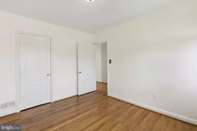 8300 Ridgely Oak Road, Baltimore, MD 21234 - Photo 11