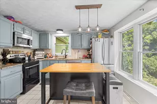 2 Topwood Ct, Parkville, MD 21234 - Photo 5