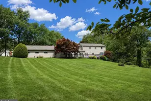 5 Dellwood Ct, Cockeysville, MD 21030 - Photo 3