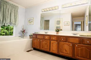 46 Dulaney Hills Ct, Cockeysville, MD 21030 - Photo 27