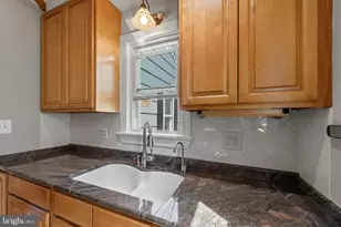 7604 Queen Anne Dr, Parkville, MD 21234 - Photo 11