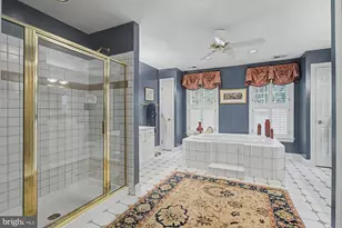 1 Lakecrest Ct, Towson, MD 21286 - Photo 53