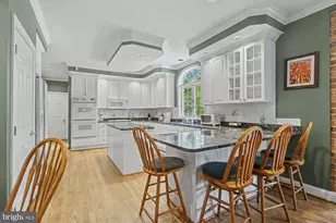 1 Lakecrest Ct, Towson, MD 21286 - Photo 31