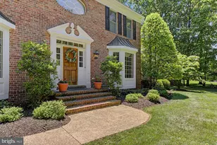 1 Lakecrest Ct, Towson, MD 21286 - Photo 9