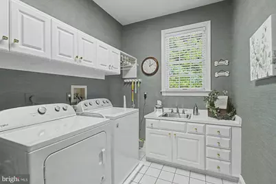 1 Lakecrest Court, Towson, MD 21286 - Photo 43