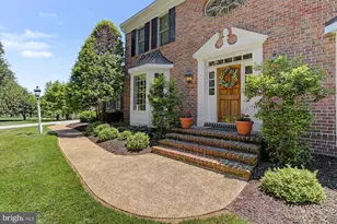1 Lakecrest Ct, Towson, MD 21286 - Photo 9