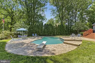 1 Lakecrest Ct, Towson, MD 21286 - Photo 79