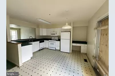 746 Villager Circle, Baltimore, MD 21222 - Photo 3