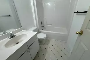 746 Villager Cir, Baltimore, MD 21222 - Photo 15