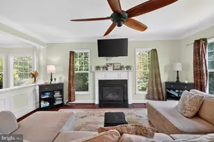 101 New Market Ct, Baltimore, MD 21228 - Photo 13