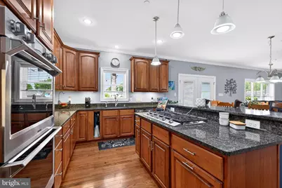 2410 East Avenue, Baltimore, MD 21219 - Photo 31