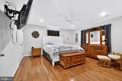 2410 East Avenue, Baltimore, MD 21219 - Photo 43