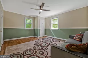 902 Locustvale Rd, Towson, MD 21204 - Photo 23