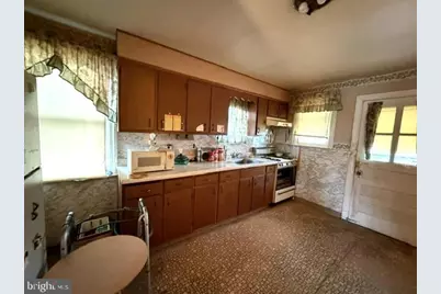 83 Wise Avenue, Baltimore, MD 21222 - Photo 9