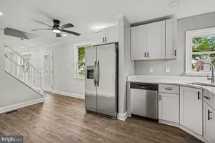 3413 Loganview Dr, Baltimore, MD 21222 - Photo 9