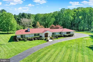 4 Jonathans Ct, Cockeysville, MD 21030 - Photo 1