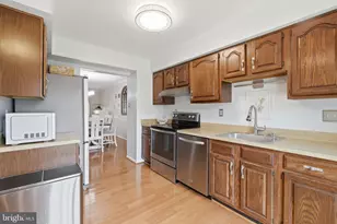 8616 Tower Bridge Way, Lutherville Timonium, MD 21093 - Photo 5