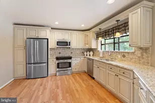 21 Barthel Ct, Lutherville Timonium, MD 21093 - Photo 13