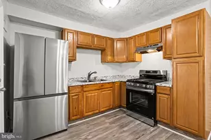 127 Bladen Rd, Baltimore, MD 21221 - Photo 9
