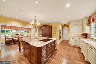 11 Caveswood Ln, Owings Mills, MD 21117 - Photo 17