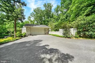 11 Caveswood Ln, Owings Mills, MD 21117 - Photo 3