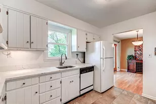 4 Harlow Ct, Cockeysville, MD 21030 - Photo 5